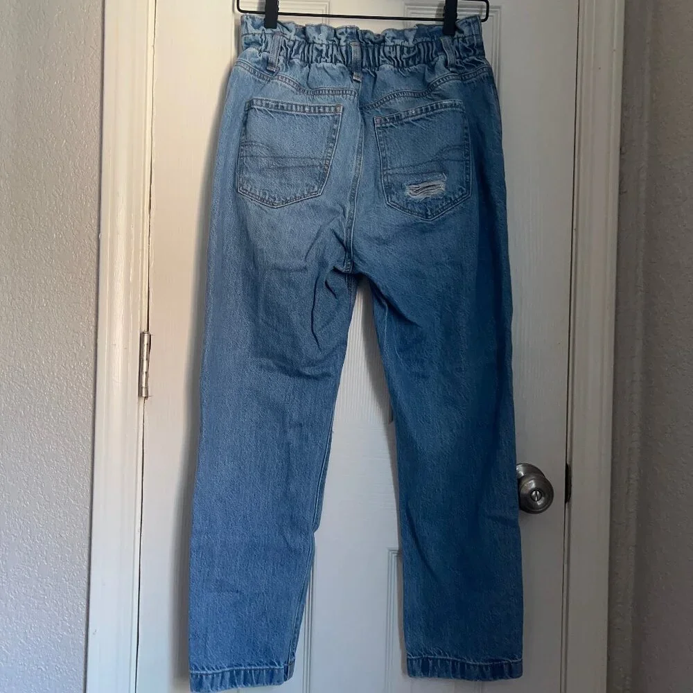 American Eagle Highest Rise Mom Jean - Paperbag Waist - 6 Short - Picture 2 of 6